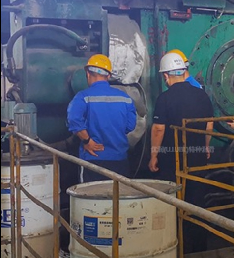 U.LUBE team on-site service, equipment lubrication inspection, roller press lubrication, mill open gear lubrication